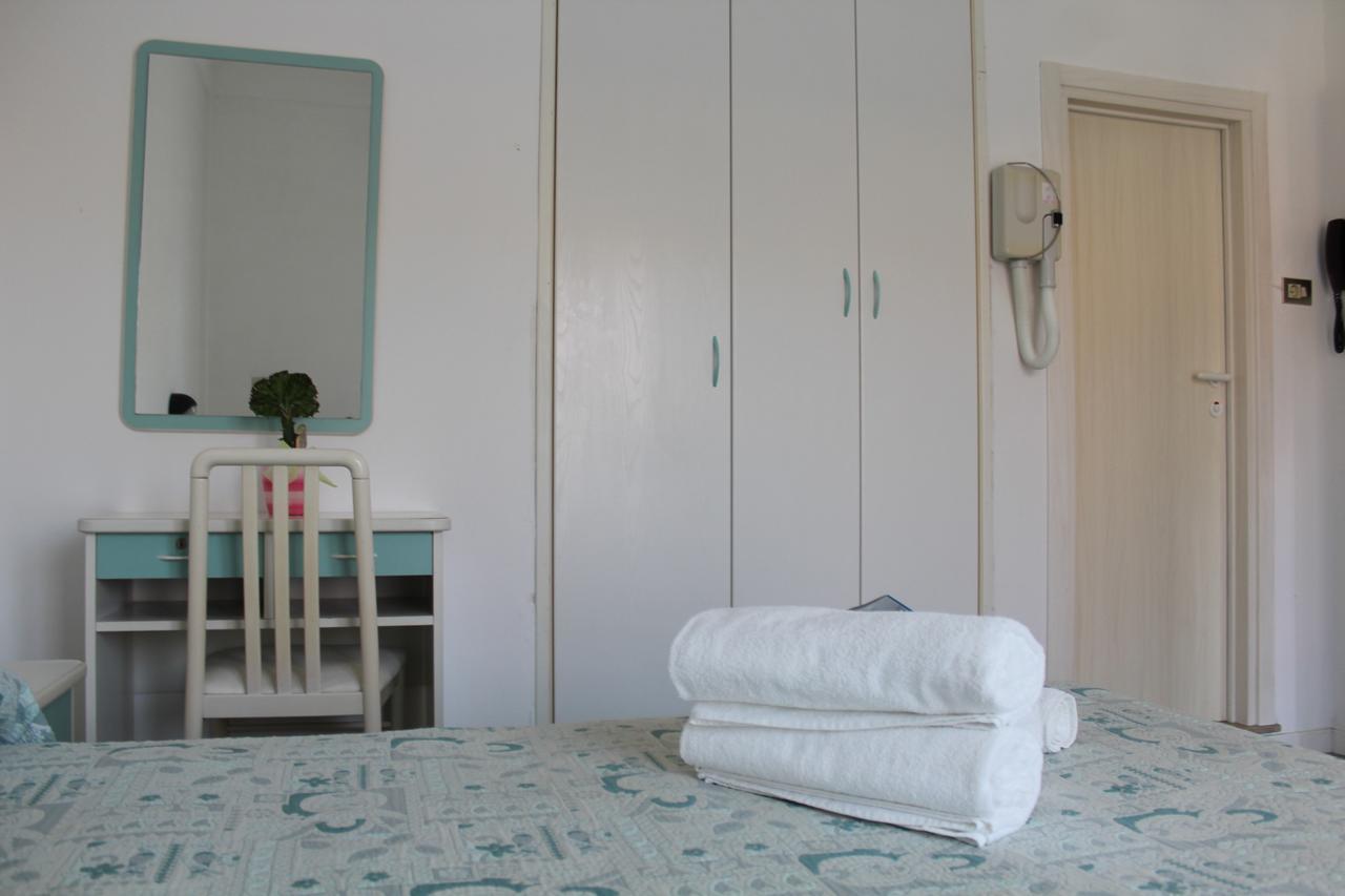 Hotel American Bellaria-Igea Marina Ruang foto