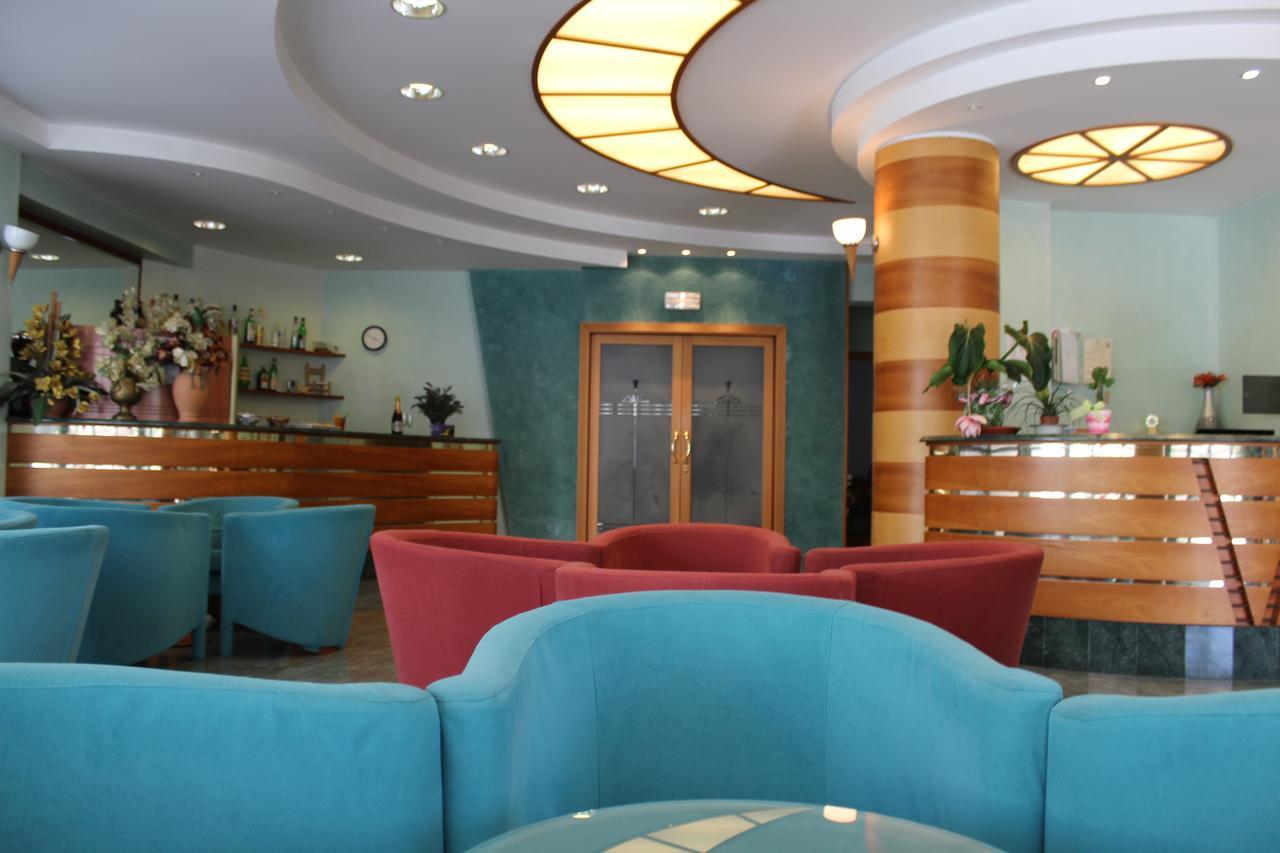 Hotel American Bellaria-Igea Marina Bagian luar foto