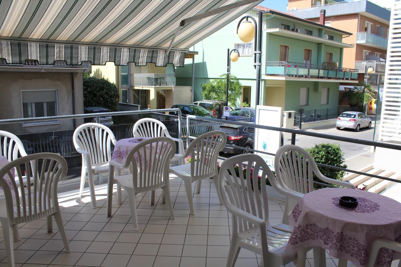 Hotel American Bellaria-Igea Marina Bagian luar foto