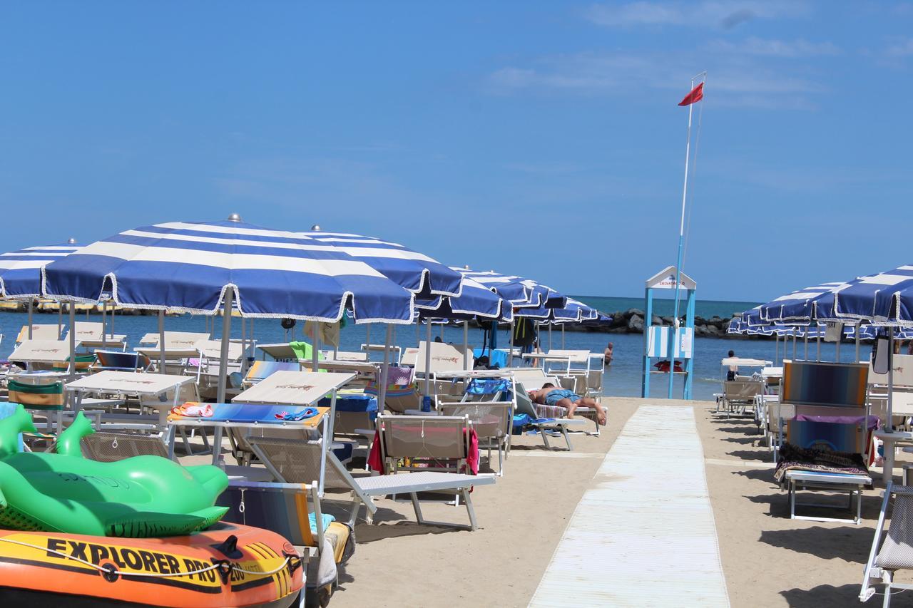 Hotel American Bellaria-Igea Marina Bagian luar foto